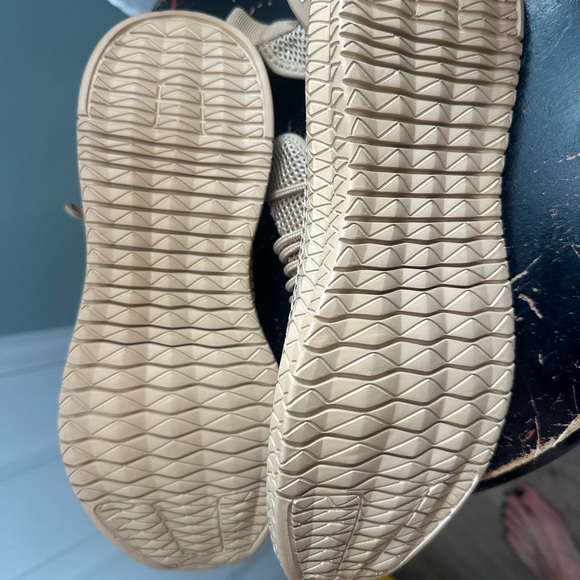 Beige mens 9 athletic preppy streetwear  lace up running shoes casual light - Picture 7 of 7